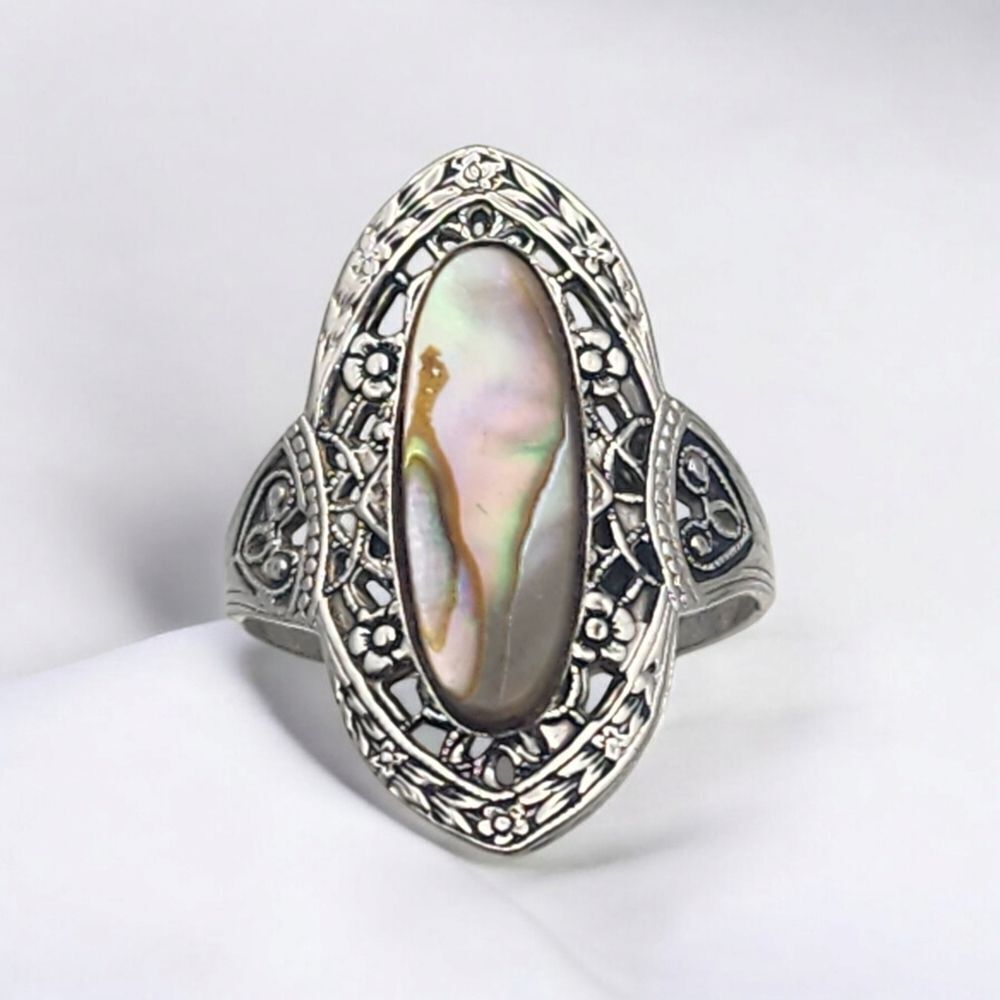 Vintage Uncas 14 Karat GE White Gold Mother of Pearl Ring (8)